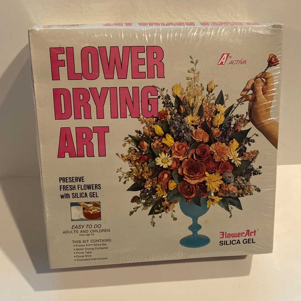 Vintage 1973 Sealed Flower Drying Craft Kit New